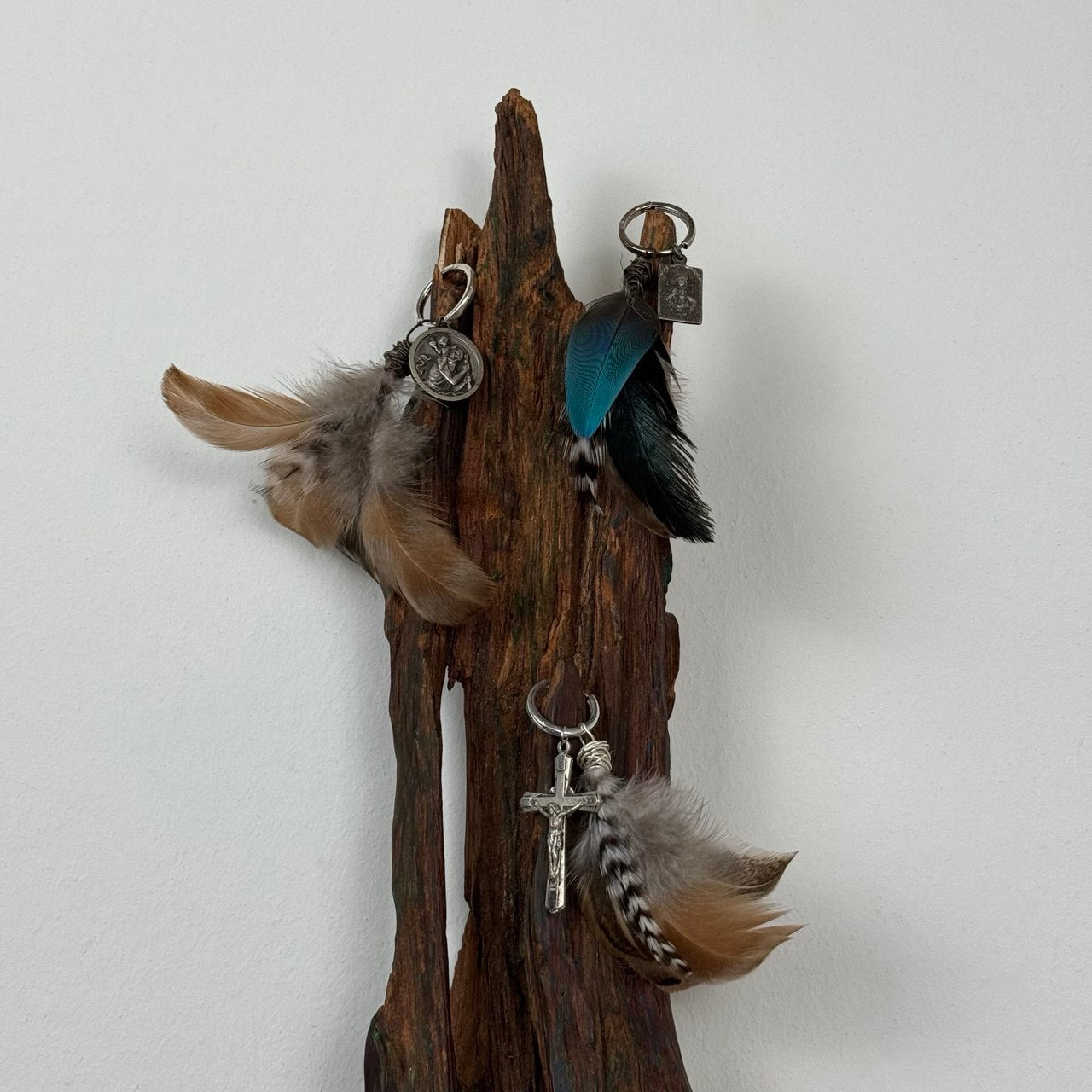 PEACEMAKER-001 FEATHER COIN WIRED EARRING